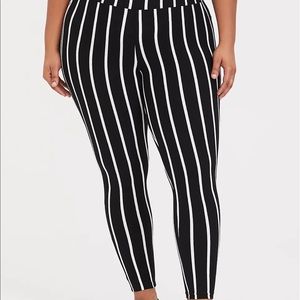 Torrid stripe platinum leggings